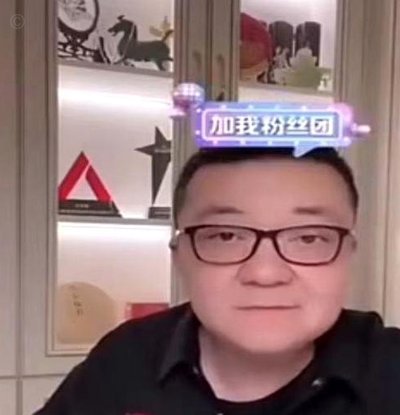 董路往年也是这样把小孩当驴使的吗