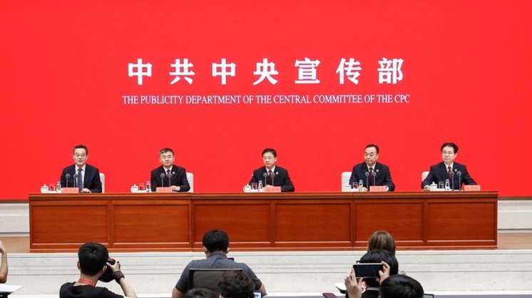 官宣！齐达内正式接替德尚执掌法国国家队